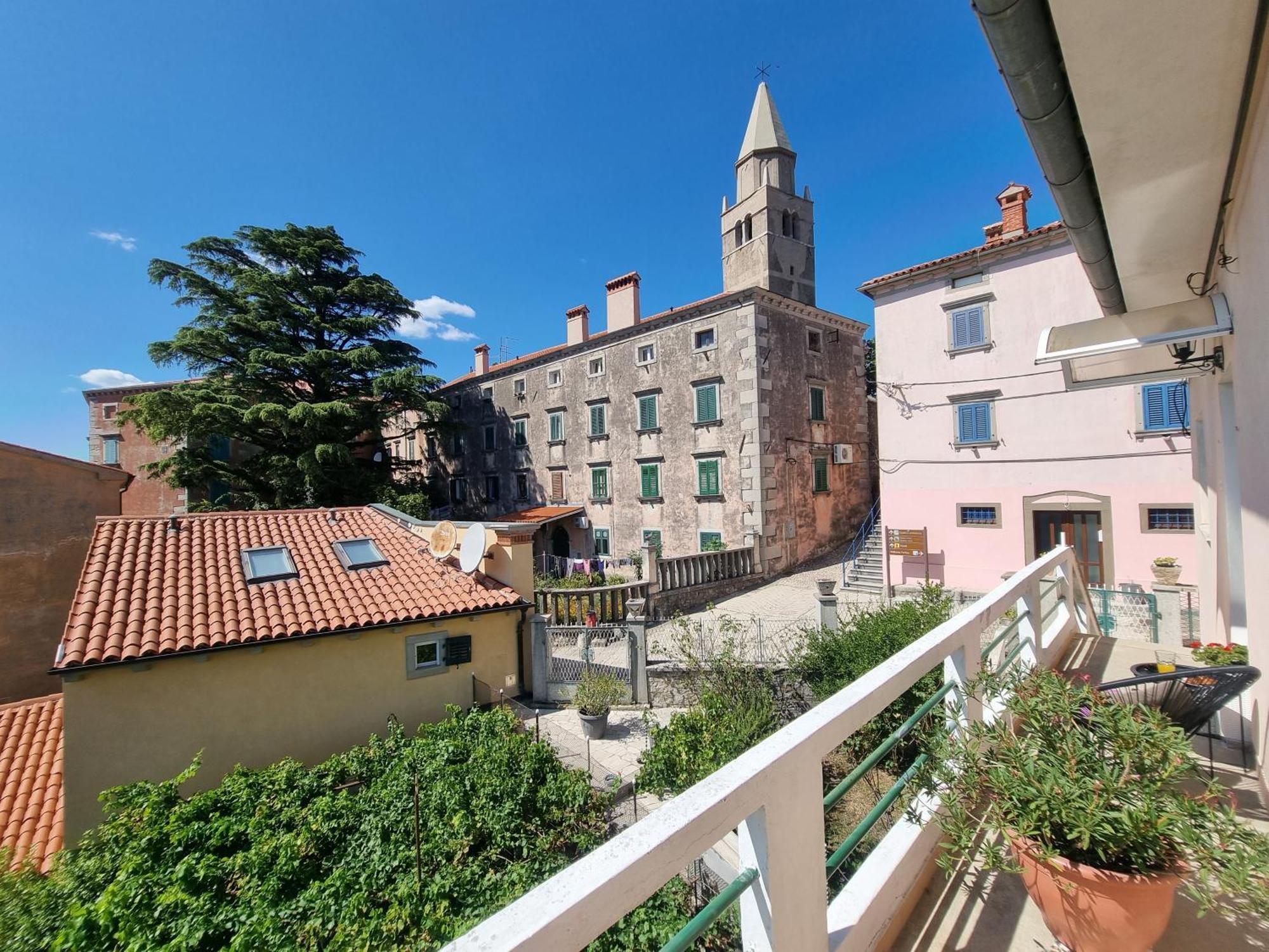 Apartment Branko With Terrace, Old Town Labin Labin  Eksteriør bilde